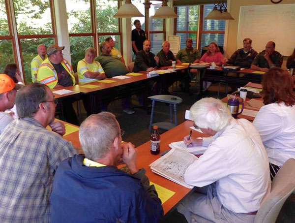 LG VSEAs NMU Team Forced To Bargain In The Press